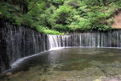 逃离可爱村落